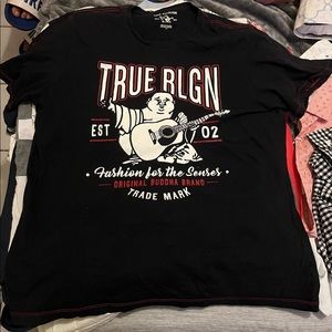 This is a L shirt brand true religion condition use.